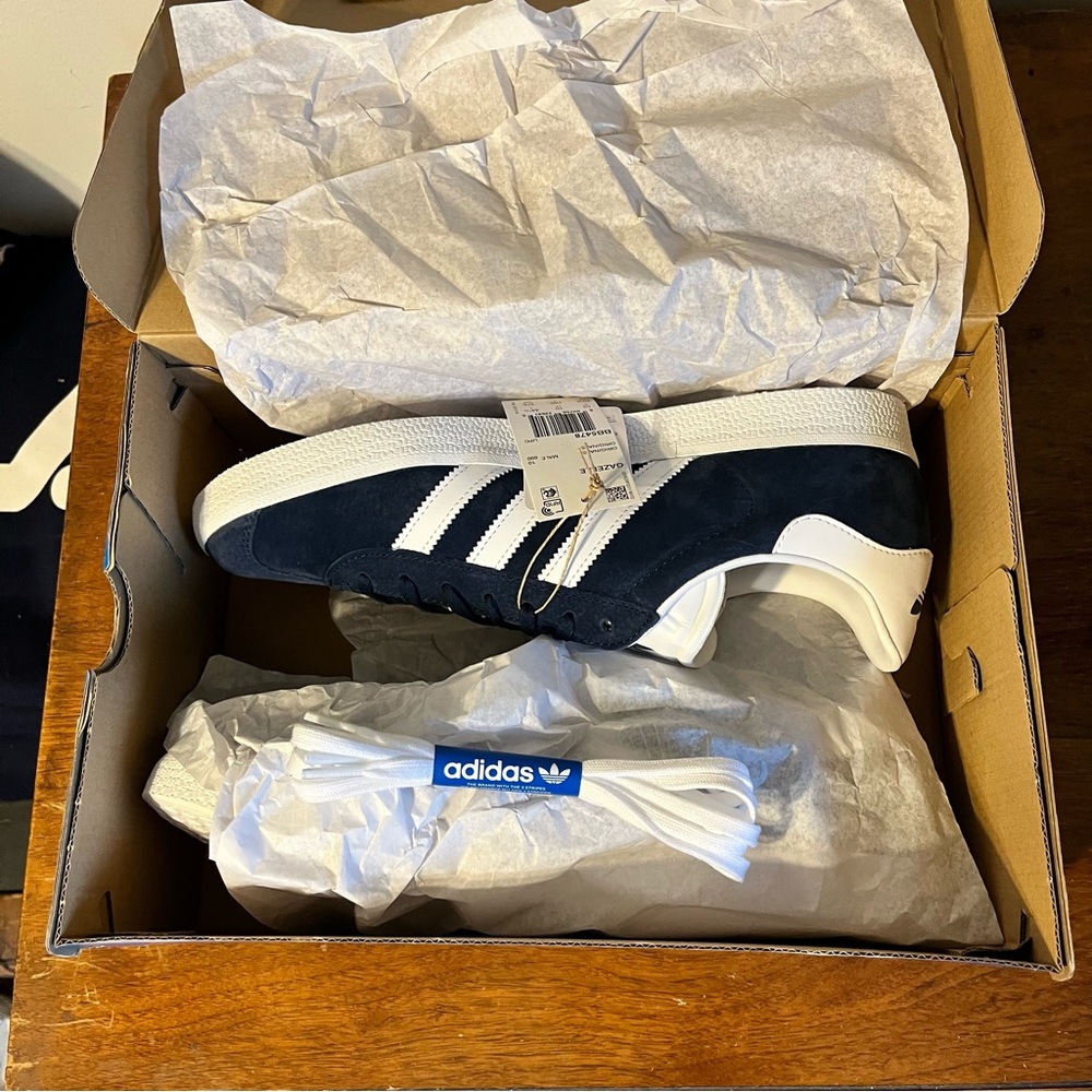 ADIDAS Collegiate Navy Gazelle Shoes - Picture 8 of 9